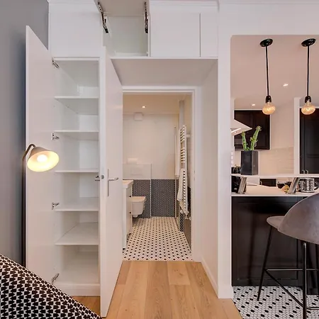 1 Avec Verriere, Centre Apartman *